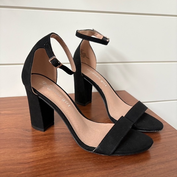 New Madden Girl Beella Women’s Heeled Black Suede Sandals Shoes 6.5 Fancy Party - Picture 5 of 8